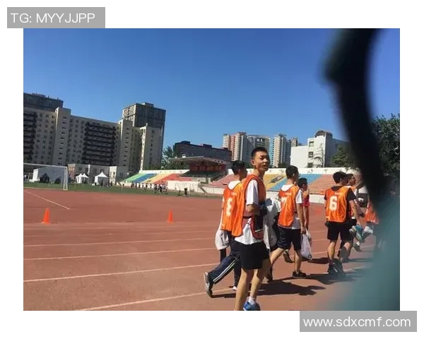 深圳滑板队勇攀高峰的奋斗故事与赛场精彩瞬间回顾 深圳滑板队勇攀高峰的奋斗故事与赛场精彩瞬间回顾